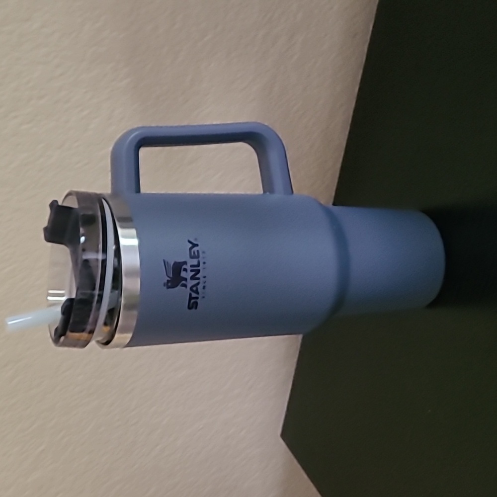 40oz Stanley tumblers EUC dark dusty blue